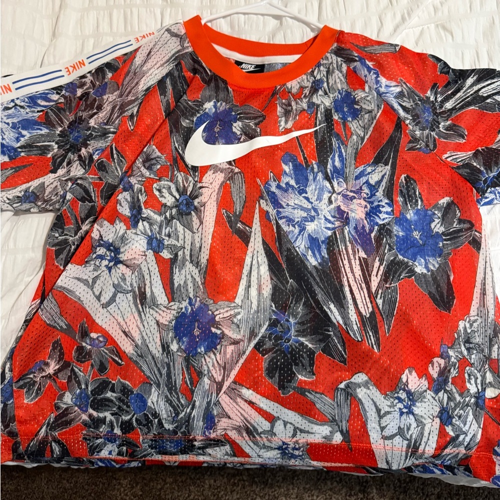 Nike Floral Graphic Tee - Red and Blue